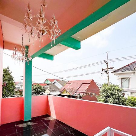 Reddoorz Near Sunrise Mall Mojokerto 외부 사진