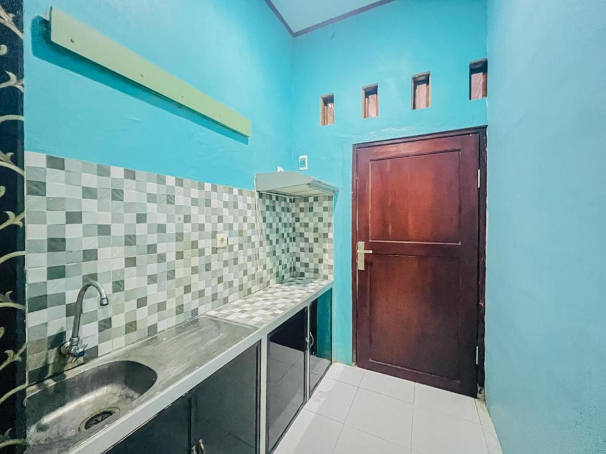 Reddoorz Near Sunrise Mall Mojokerto 외부 사진