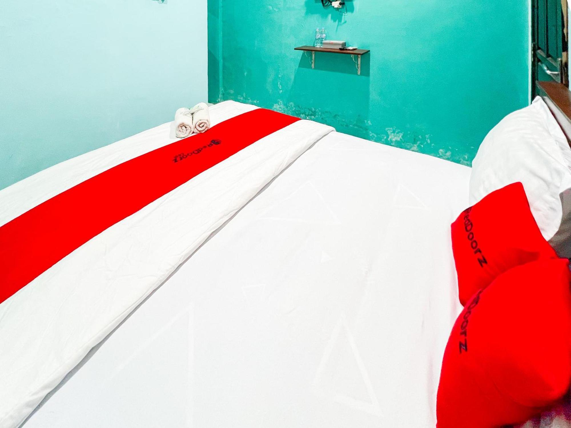 Reddoorz Near Sunrise Mall Mojokerto 외부 사진